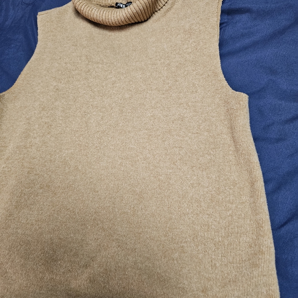 Zara Tan Sleeveless Turtleneck Blouse - Picture 3 of 5